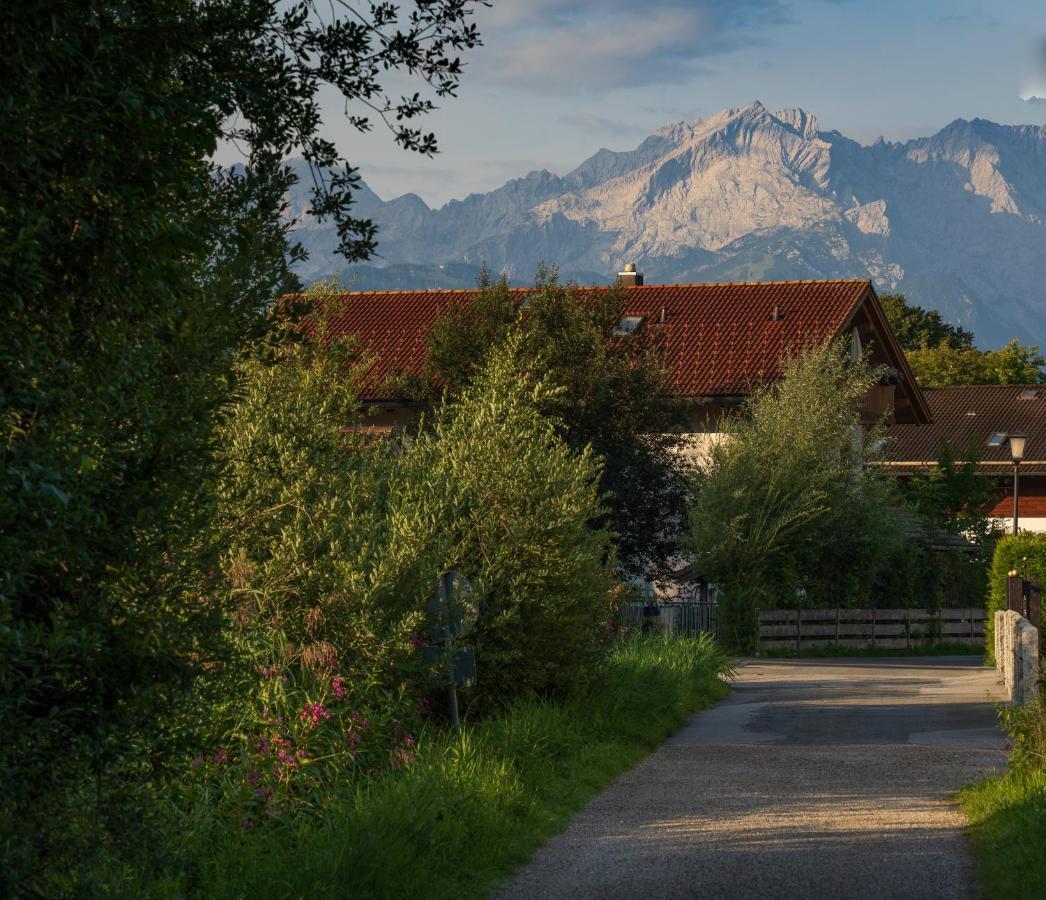 Das Bergquartier - Ferienwohnung Muhlberg Oberau  Buitenkant foto